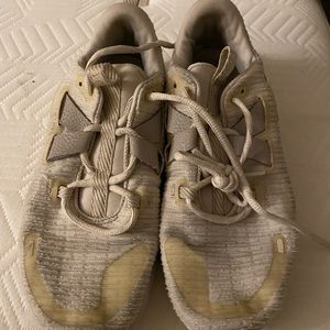 Vintage Model of Nike Renew Sneakers Size 8 Women’s Cream Almond Beige